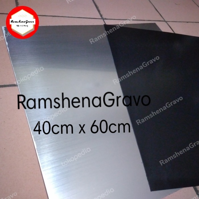 

gravoply silver / bahan name tag /laser/router/40cm x 60cm tebal 1.5mm