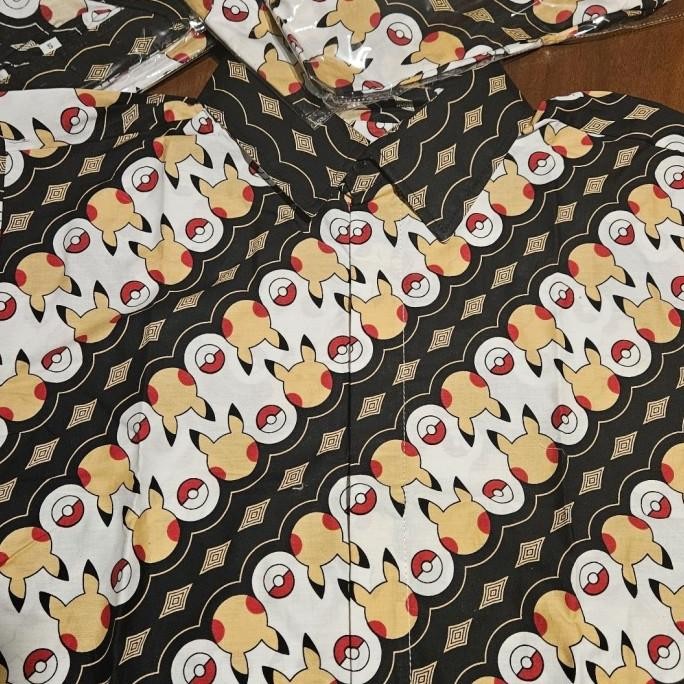 Baru  Kemeja Batik Pria Pendek Pokemon Pikachu Batik / Batik Pikachu