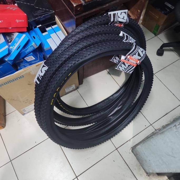 ban luar TIRE Maxxis 26 x 220 IKON wire 26 x 2.20