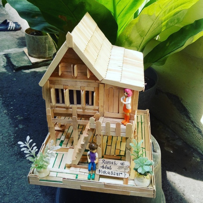 HOT SALE Miniatur Rumah Adat Makassar