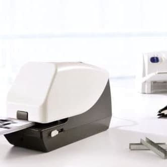 

Terbaru Stapler Electrik / Stapler Otomatis / Stapler Listrik / Kw-Trio 5014 -Gratisongkir