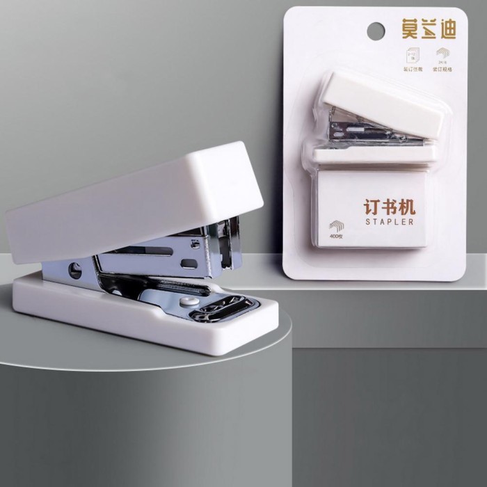 

1 Set Excellent Stapler Compact Bind Sturdy Construction Office Astronaut Handheld Stapler