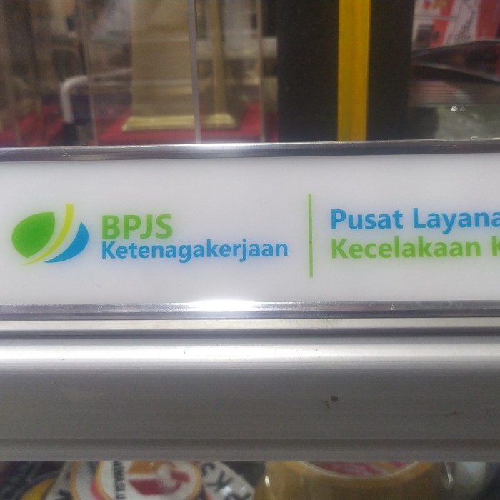 plang nama plat alumunium Plat Nama Castem Stenlis