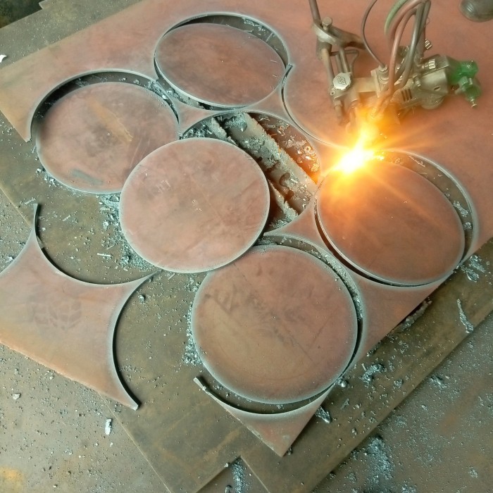 besi plat tebal 20mm diameter 210mm