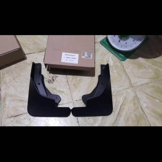 Mud Guard/Tahanan Lumpur Depan Calya Sigra