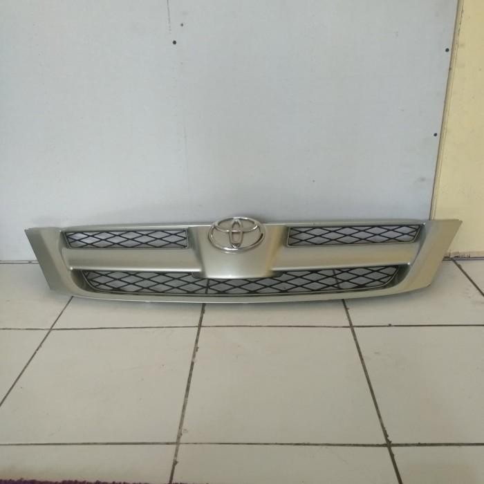 Grill Depan Innova 2005 2006