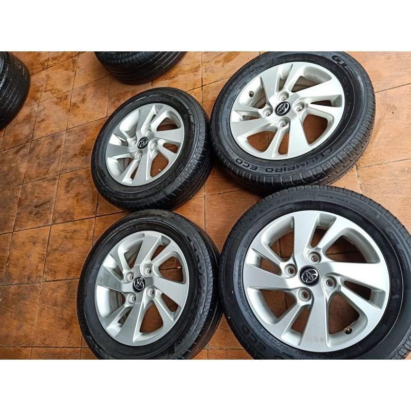 Velg Mobil Original Avanza Veloz Ring 15