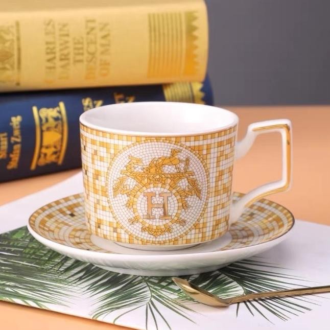 

Cangir H Gold Branded Cangir Num Reme Era Putih Gold