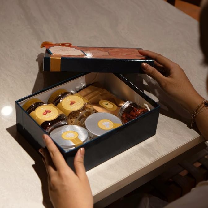 

Snow Birdnest Set - Hampers Lebaran Idul Fitri Parcel Lebaran Kusho_Ari