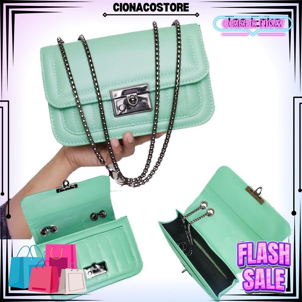 

Hampers Cokelat Silverqueen Hadiah Ulang Tahun Cewek Gift Set Kado Ultah Birthday Anniversary Wisuda D Best Seller