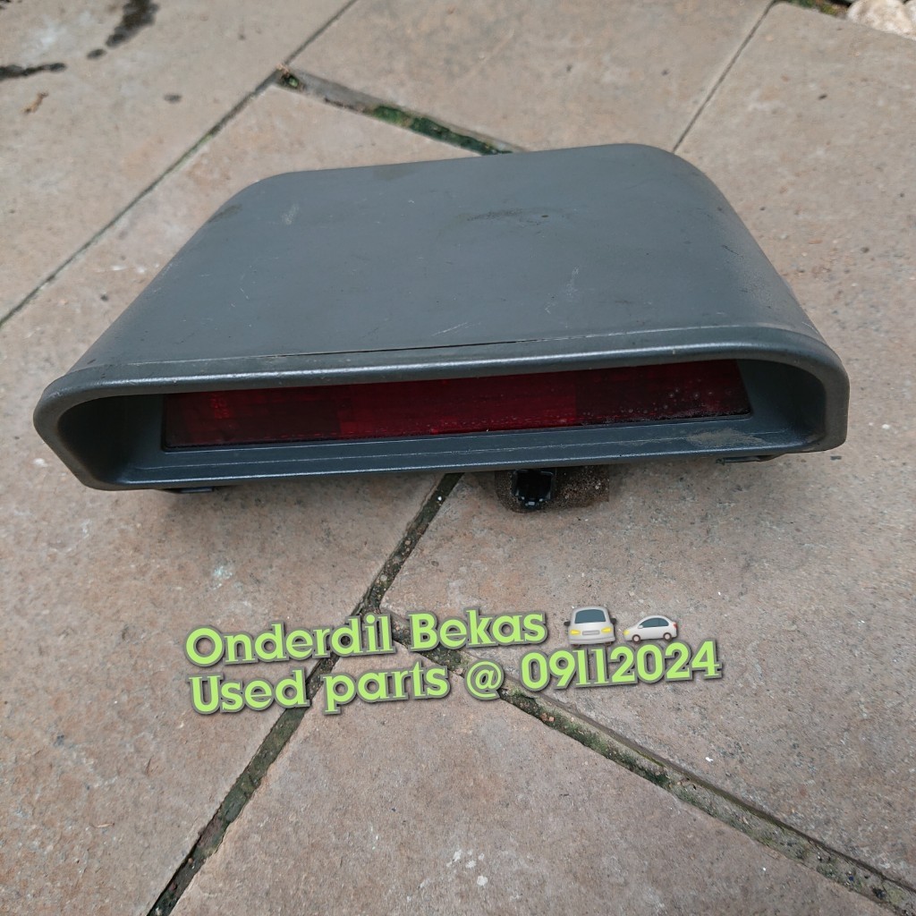 third brake lamp kia Sedona