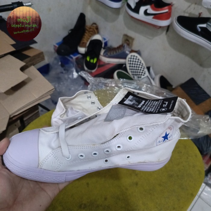 TRENDY sepatu putih polos pria casual converse putih polos ukuran 36 -45