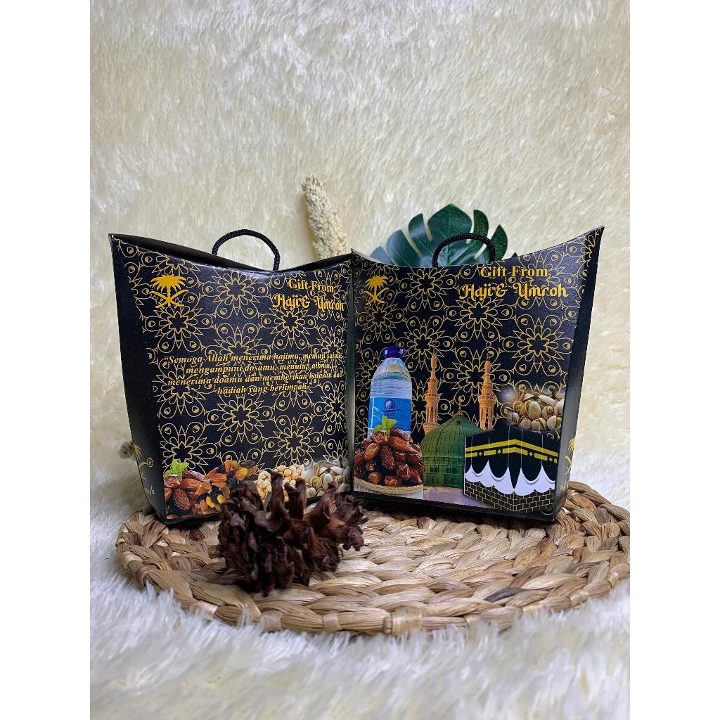 

Paperbag Motif Haji Dan Umroh / Dua Tali / Dus Teng Teng 1 Pcs