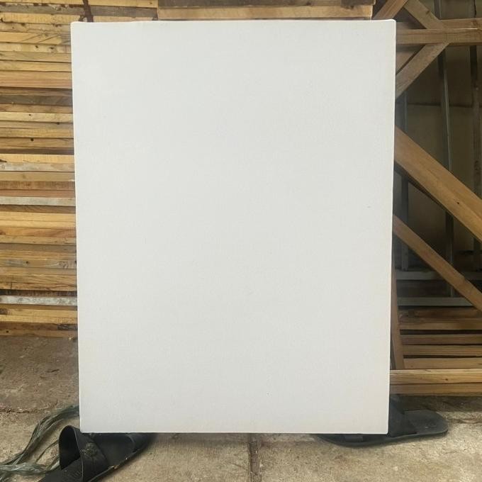 

kanvas lukis/ media lukis uk. 80 x 100 x 3.5 cm warna putih