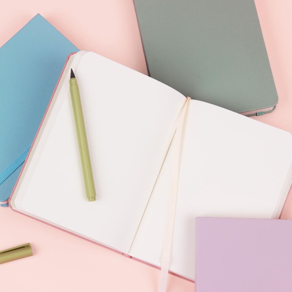 

SALE Bukuqu Classic Notebook Ukuran B6 (12.5 x 17 cm) - Buku Agenda - Bullet Journal Mini TR21