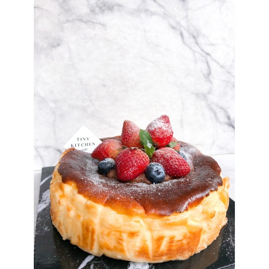 

NOS WHOLE BURNT CHEESECAKE 18CM