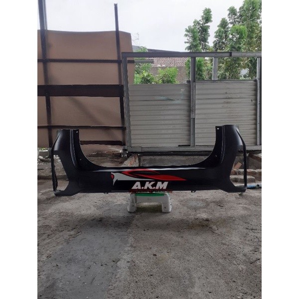 bemper bumper blakang avanza veloz 2019