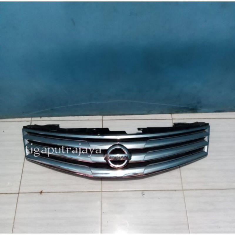 grill bumper depan grand livina hws 2010