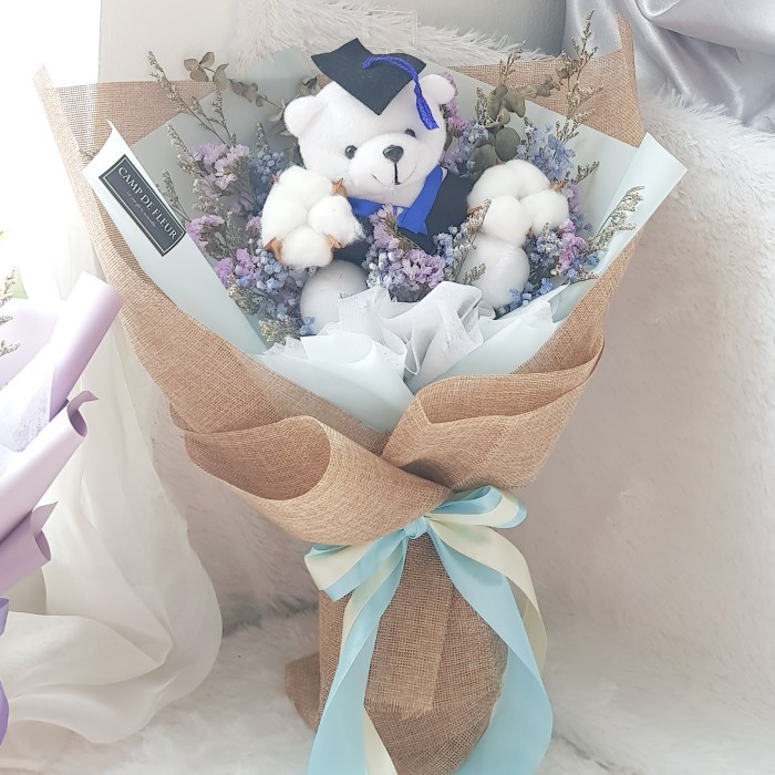 

COTTON FLOWER BOUQUET WITH GRADUATION DOLL BUKET WISUDA BUNGA KERING