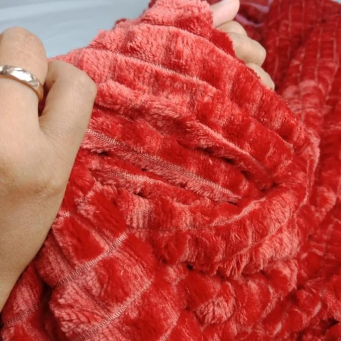 Tersedia Selimut Bulu Tebal Jumbo Lembut St.Michael 200X200 Merah