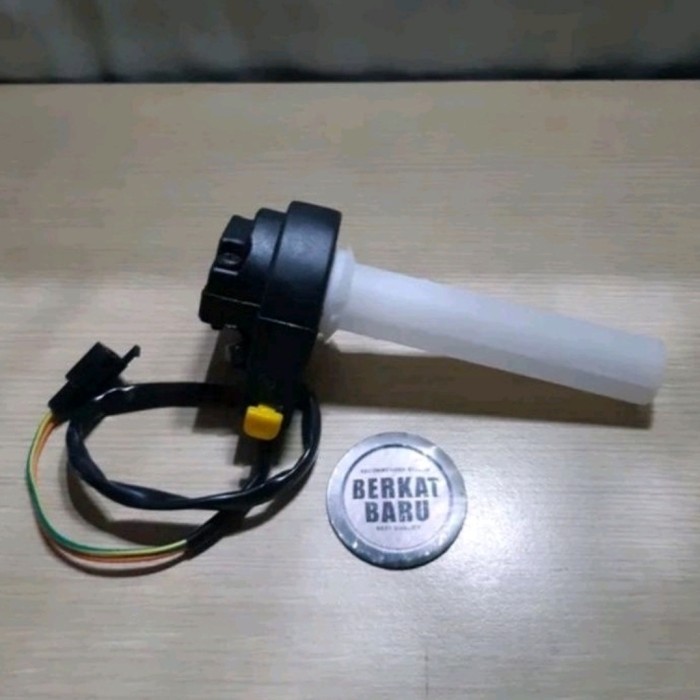 Holder Kanan Tombol Stater Slongsong Gas Suzuki Shogun New 110 Barang Langka