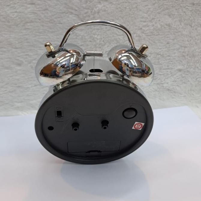 

Jam Beker Kring Bulat Silver 668- Glowing in the dark P19A