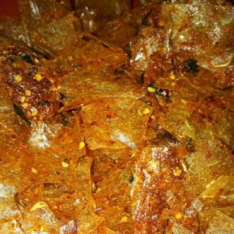 

10.10 Cemilan Kripca / Kripik Kaca Daun Jeruk Pedas Isi1Kg Murah