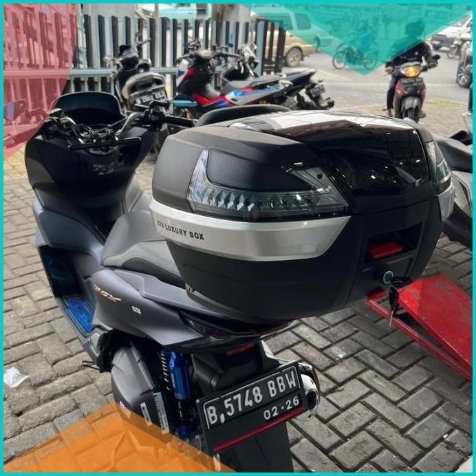 Box Pcx Top Box Paketan pcx150/pcx160 MHR 47liter Muat Dua Helm MHR 1