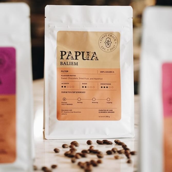 

Biji Kopi Papua (200Gr) - First Crack Specialty Coffee Beans Roasted