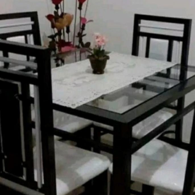 Set Meja Makan Besi 4 Kursi Minimalis Sleepinay