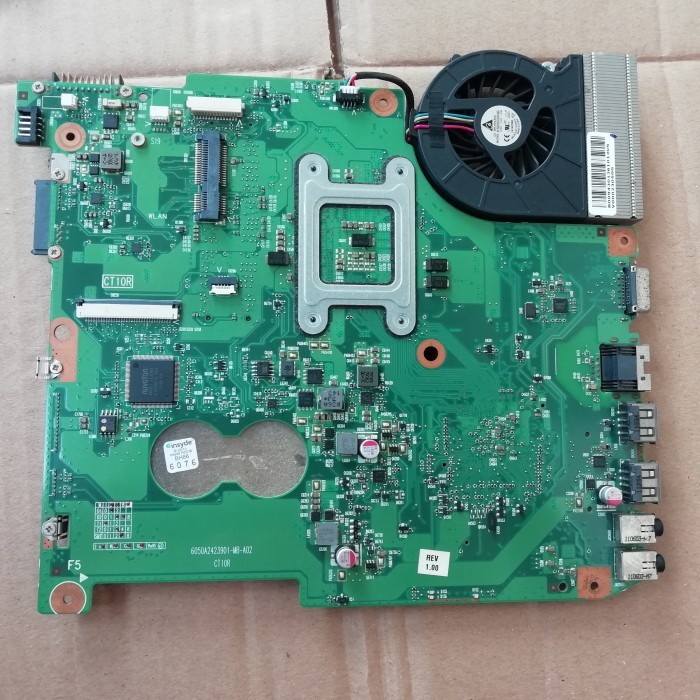 SPARE PART LAPTOP MOBO MOTHERBOARD MAINBOARD TOSHIBA C640 SOKET INTEL 988B RPGA GEN 2 SM