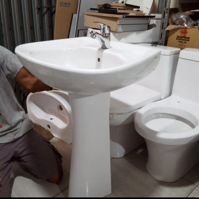 Wastafel Cuci Tangan Standing Toto Fullset / Bak Cuci Tangan Kaki Toto  Ready