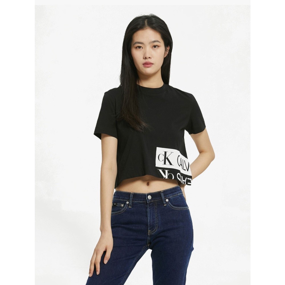 CALVIN KLEIN JEANS  -  KAOS WANITA