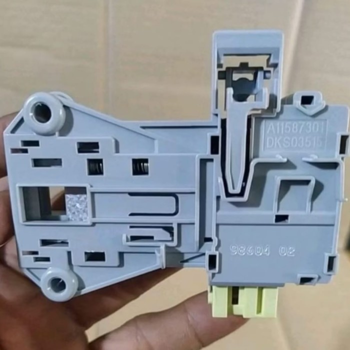 DOOR LOCK MESIN CUCI ELECTROLUX EWF 14023