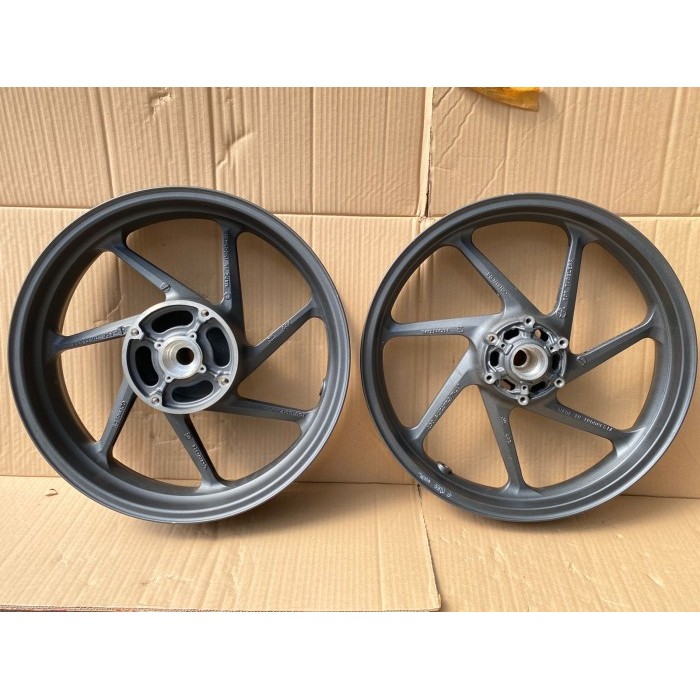 Velg pelk Racing All new Cbr 250 RR Led Fi Depan belakang set Original