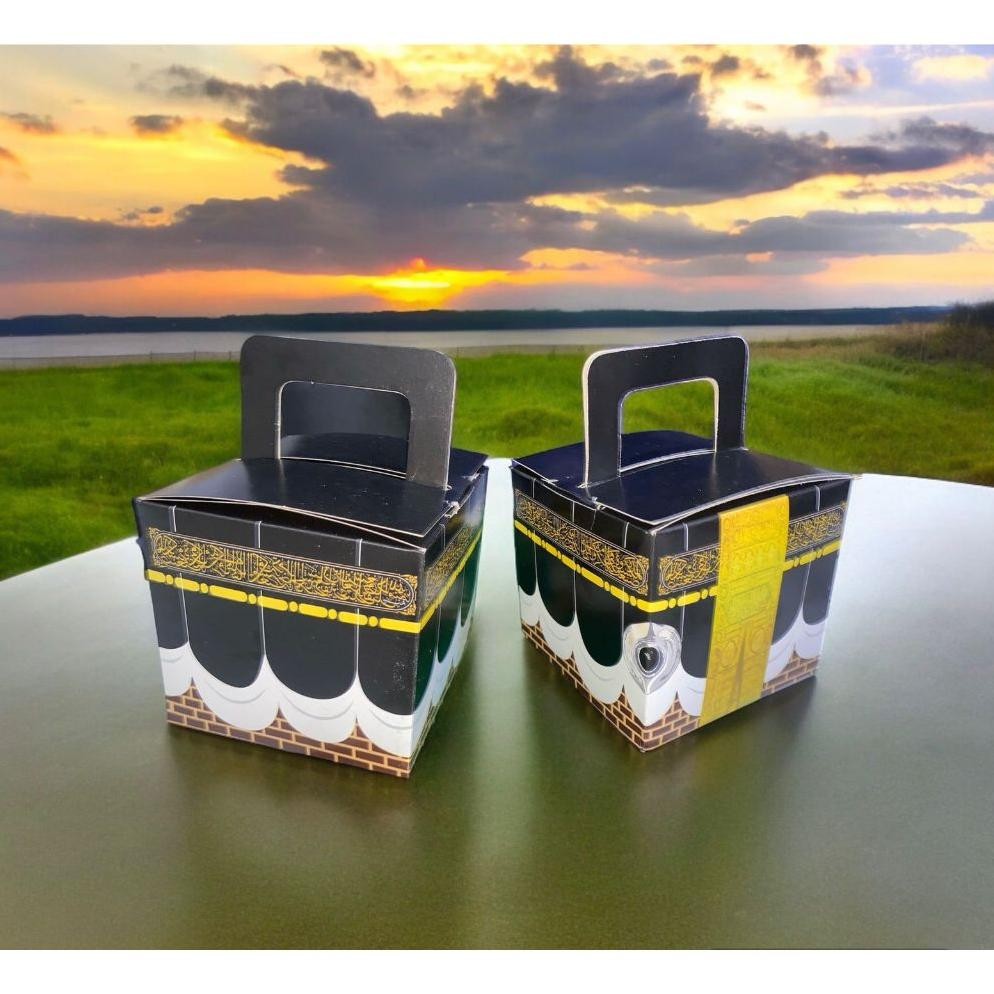 

Uk-68 Dus Tali Oleh Oleh Haji I Box Kabah Motif Baru 1 Pak Isi 50 Pcs I Tenteng Dus Tali Goodie Bag Paketan