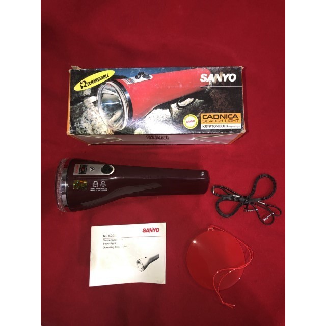 Ready oke] Sanyo Cadnica Search Light KryptonBulb Rechargeable Lampu Senter Torch