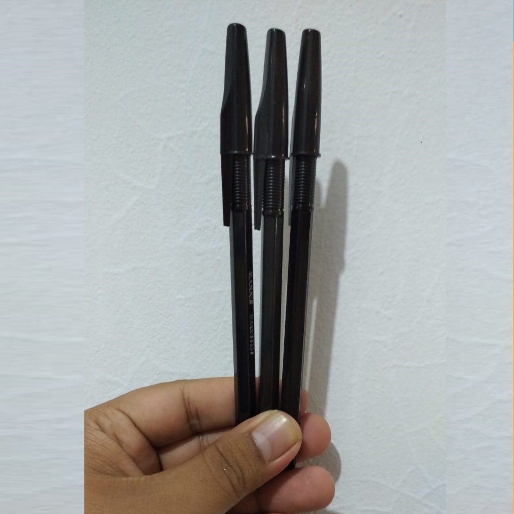 

PULPEN HITAM PENA HITAM BALLPOINT HITAM RANDOM MERK