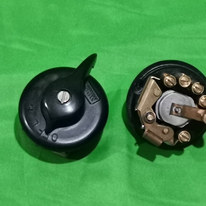 saklar switch lampu motor klasik inggris