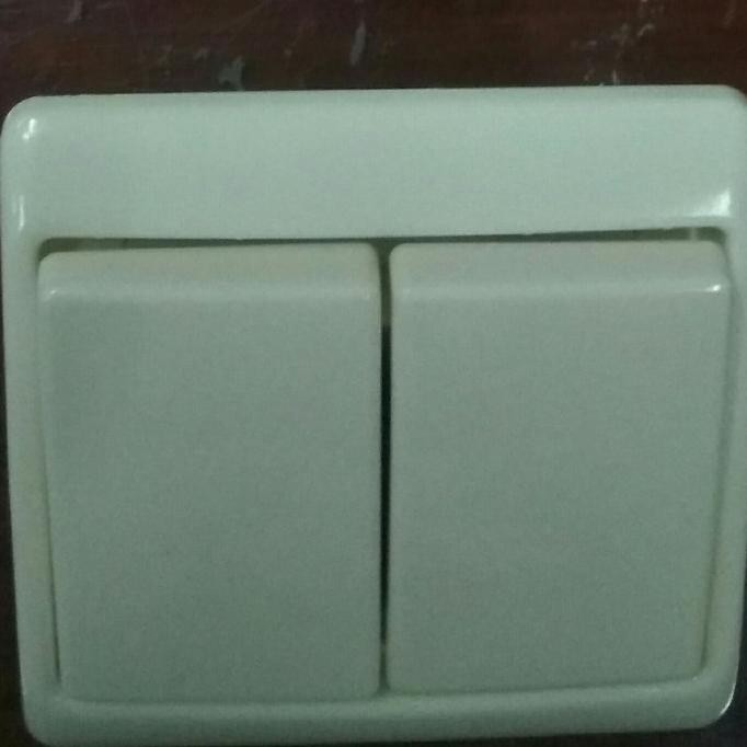 Saklar Seri Arsys Berker Germany