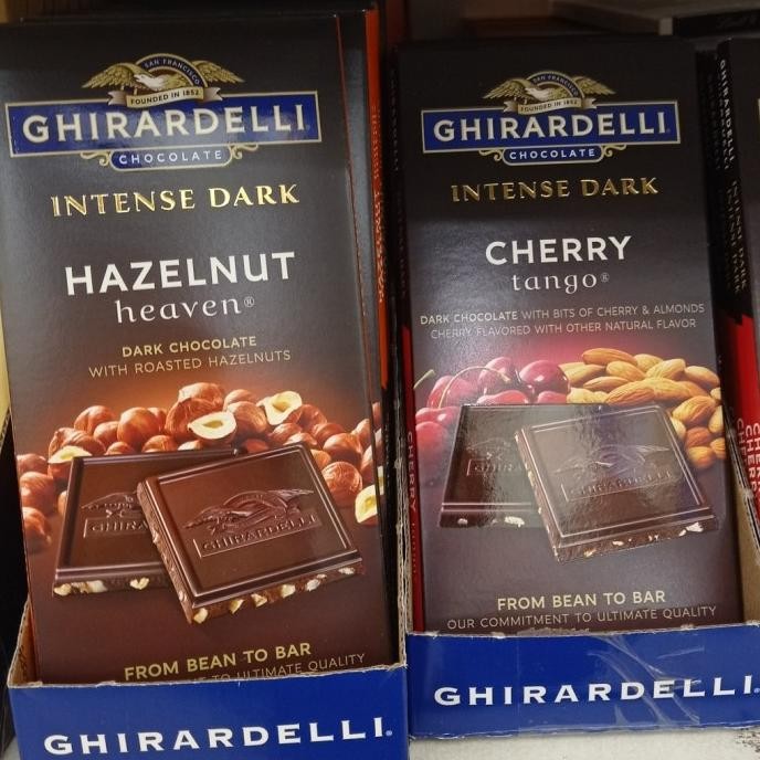 

$$$$] ghirardelli intense dark HAZELNUT / CHERRY 100gr