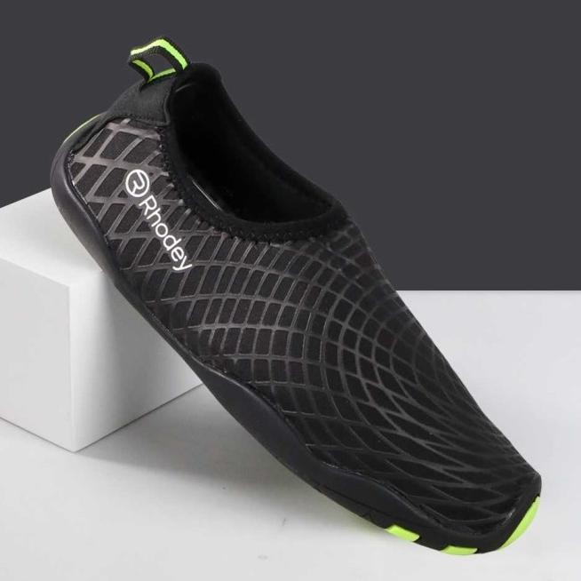 Sepatu Pantai Olahraga Air Diving Anti Karang Mancing