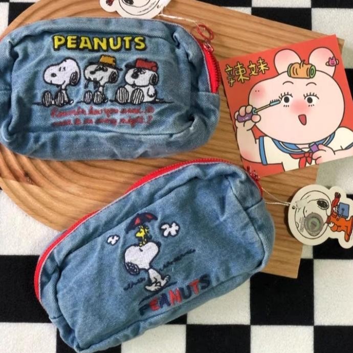 

Dompet Snoopy Peanuts / Tempat Pensil Snoopy / Kotak Pensil Snoopy ORI