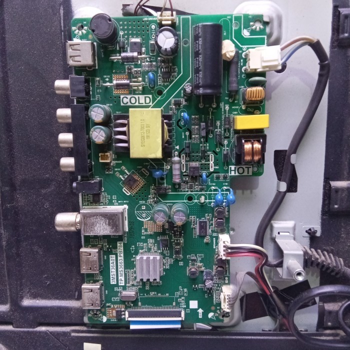 MESIN TV LED TCL 32D3000B