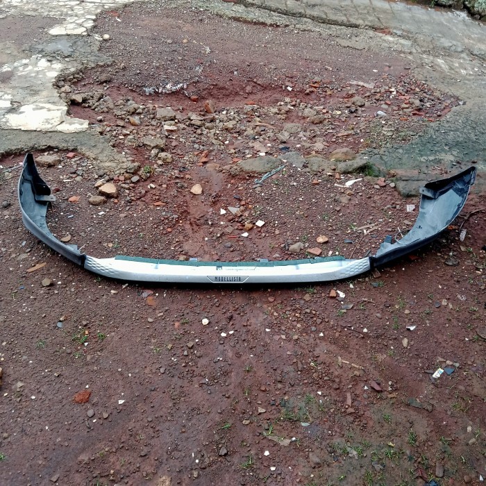 bodykit Innova zenix modelista