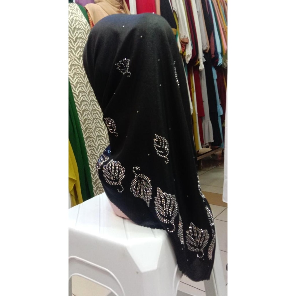 Hijab Segi Empat Payet - Jilbab Pesta - Hijab Swarovski - Hijab Mewah