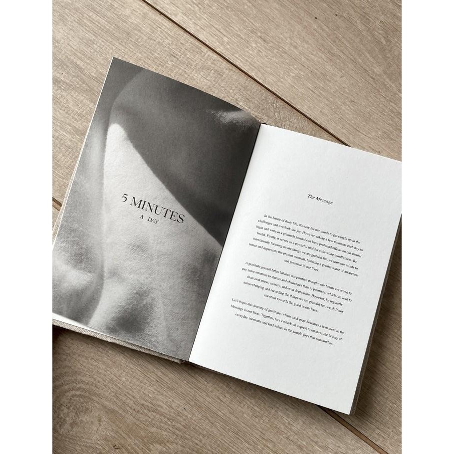 

Gratitude Journal / Linen Journal Notebook / 5 Minutes Journal