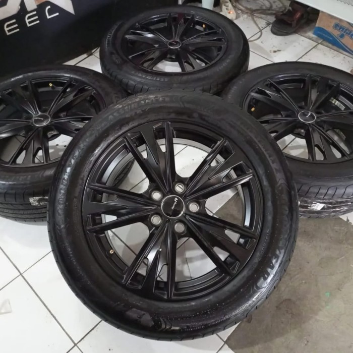 Jual velg Mobil Bekas Replika Innova Venture Ring 17 Pcd 5x114,3 + Ban