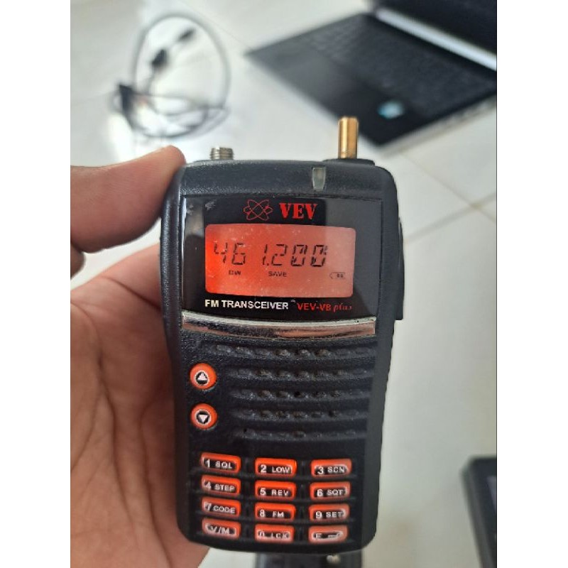 RADIO HT VEV V8 PLUS UHF 400 batangan