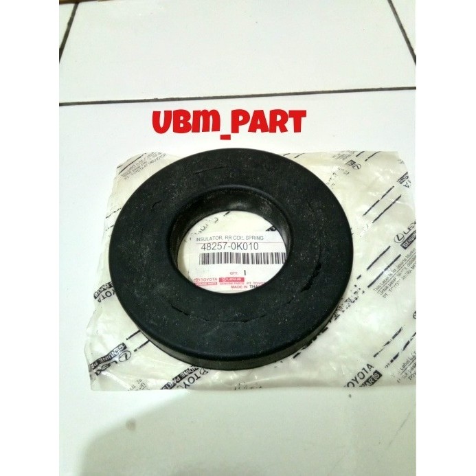 Karet Tatakan Per Keong /Spiral Belakang Innova Ori